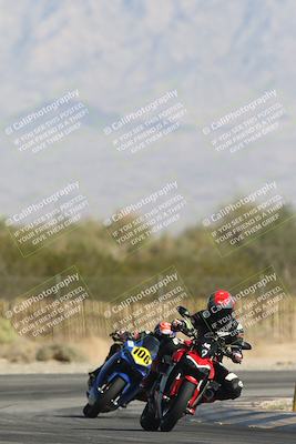 media/Oct-30-2025-Racers Edge (Thu) [[dabbdaf680]]/3-B Group/Session 2 Turn 2/